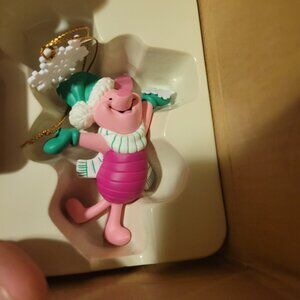 Disney Winnie The Pooh Piglet Christmas Ornament New